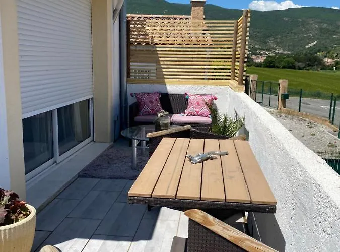 La Salamandre De L Olivier - Le Palmier Aubignosc