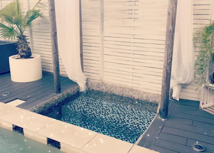 La Salamandre De L Olivier - Le Palmier Lägenhet