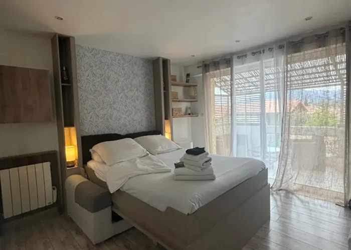 La Salamandre De L Olivier - Le Palmier Lägenhet *